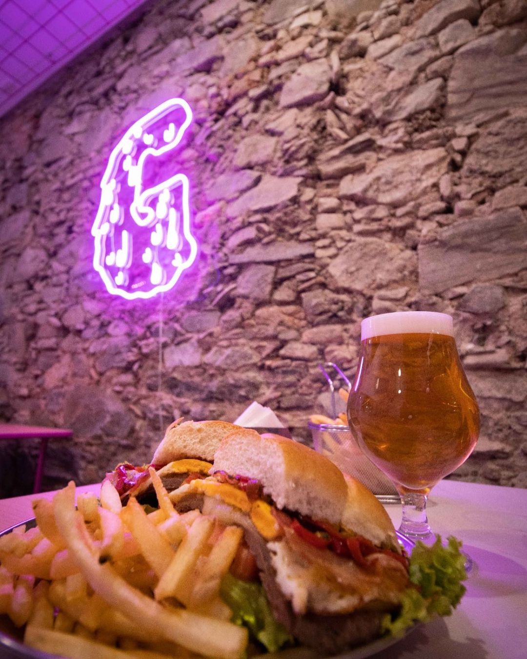 Guarango, bar de "chivitos"